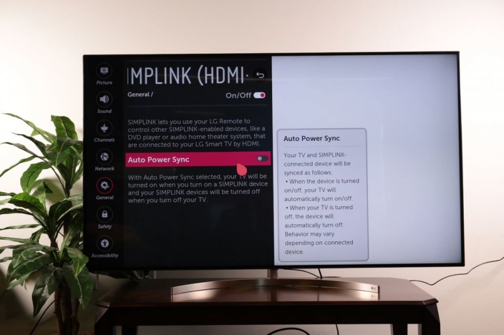LG_SIMPLINK.thumb.jpg.110214855501ab8ebb523a97b0c68e2b.jpg